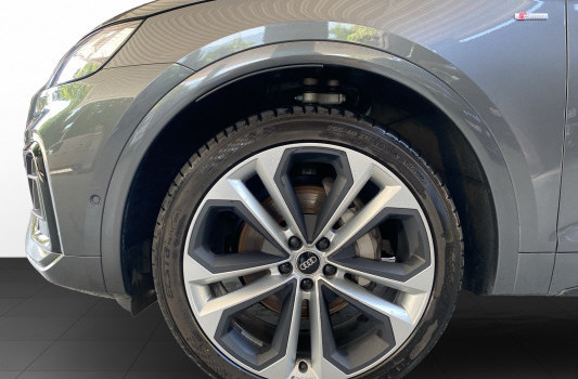 AUDI Q5 55 SB TFSI e S line qu