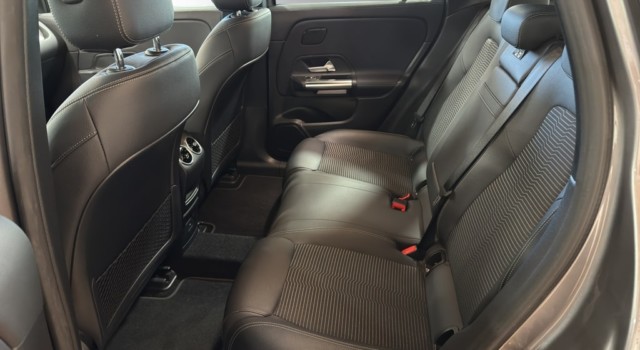 MERCEDES-BENZ EQA 350 4Matic