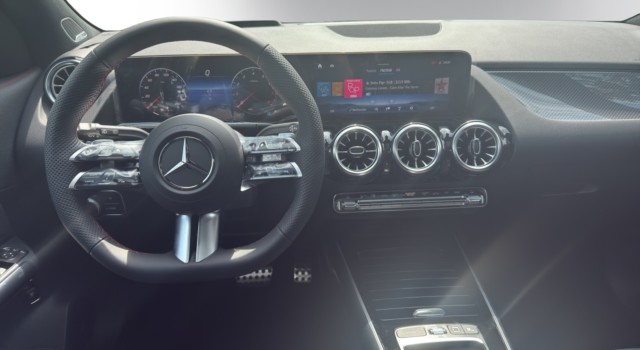 MERCEDES-BENZ GLA 250 4Matic Swiss Star