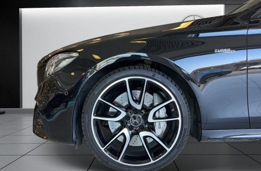 MERCEDES-BENZ E 53 AMG 4Matic