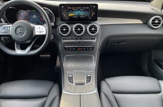 MERCEDES-BENZ GLC 300 AMG Line 4Matic