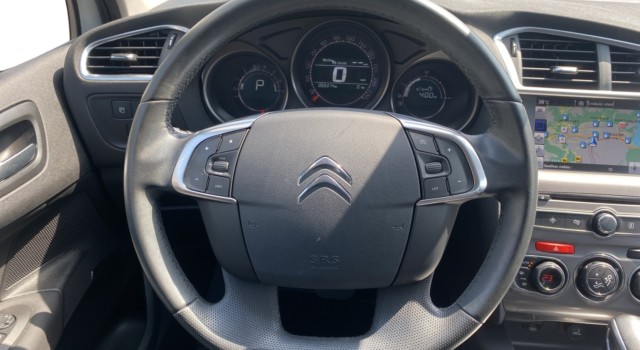 CITROEN C4 1.2 Pure Tech Shine