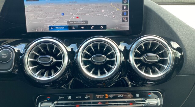 MERCEDES-BENZ EQA 350 AMG Line 4Matic