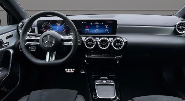 MERCEDES-BENZ A 220 4Matic 8G-DCT