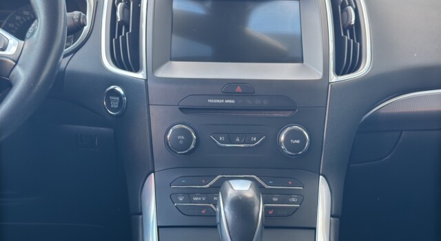 FORD S-MAX 2.0 SCTi Titanium