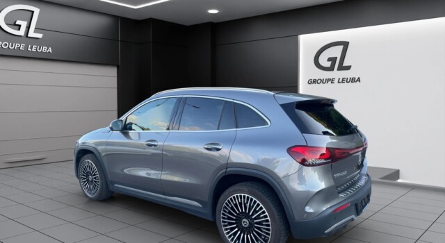 MERCEDES-BENZ EQA 250 AMG Line