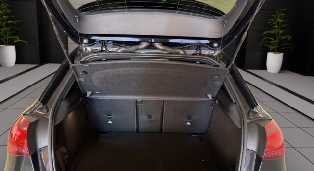 MERCEDES-BENZ A 220 4Matic 8G-DCT