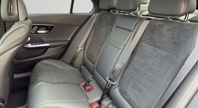 MERCEDES-BENZ C 300 4 Matic