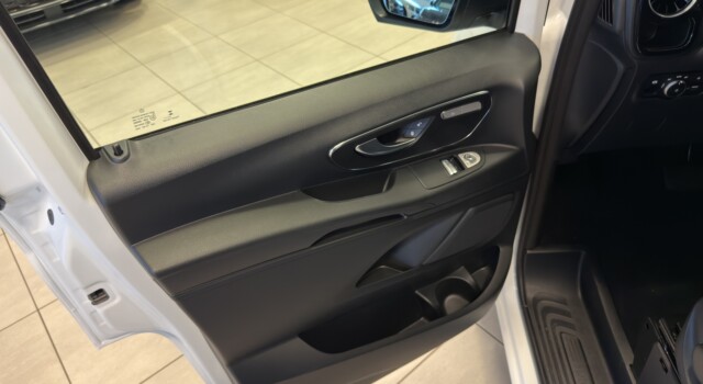 MERCEDES-BENZ VITO 116 CDI Select Tourer 4Matic 9G-Tronic