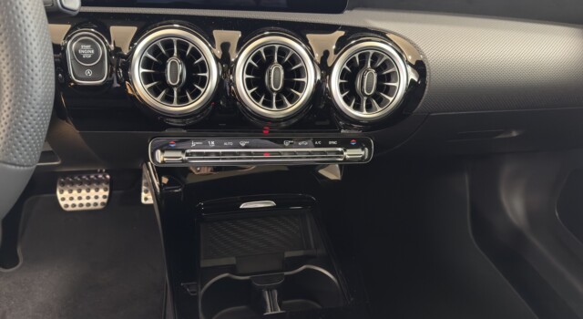 MERCEDES-BENZ A 250 4Matic 8G-DCT