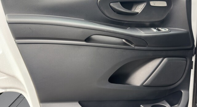 MERCEDES-BENZ VITO e 129 KA 3200mm L WORKER