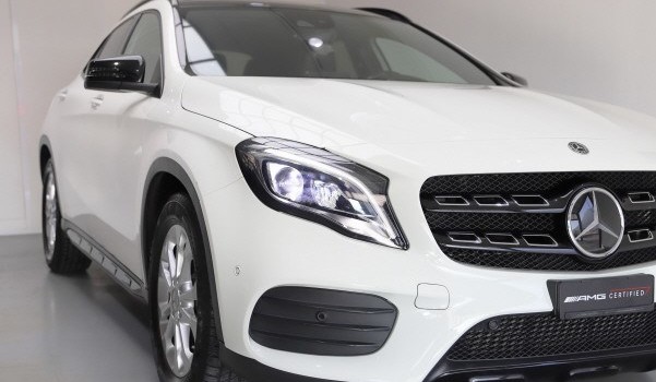 MERCEDES-BENZ GLA 250 AMG Line 4Matic