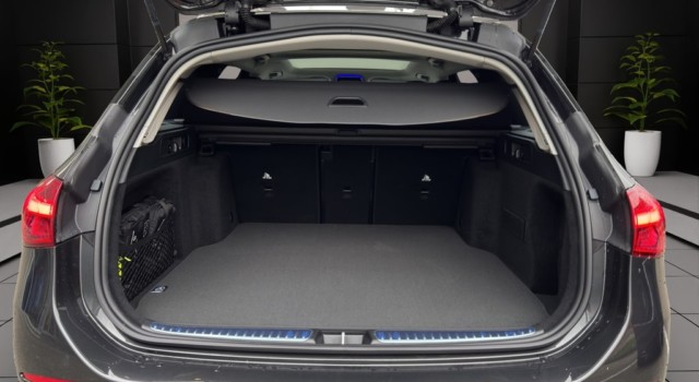 MERCEDES-BENZ C 220 d T 4 Matic Swiss Star