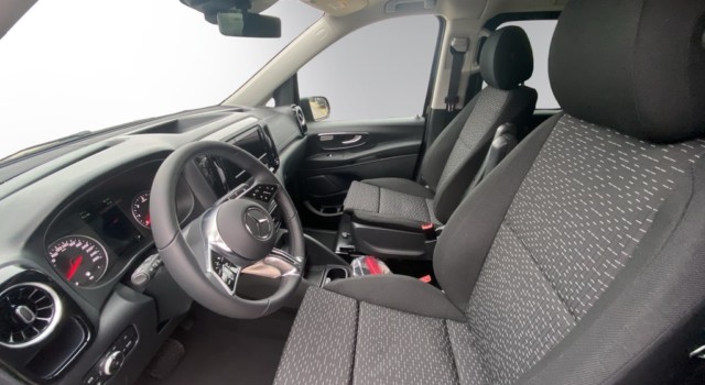 MERCEDES-BENZ VITO 116 CDI Lang Tourer 9G-Tronic 4M Select