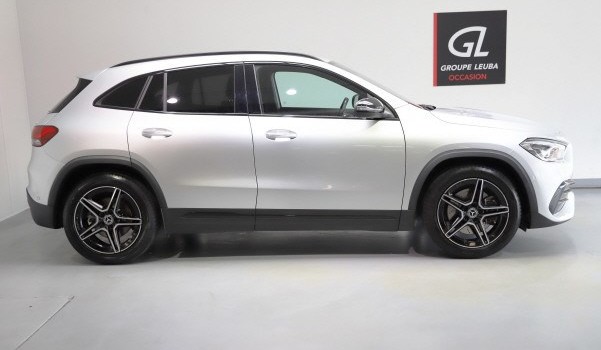 MERCEDES-BENZ GLA 250 AMG Line 4Matic