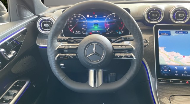 MERCEDES-BENZ C 220 d T 4 Matic