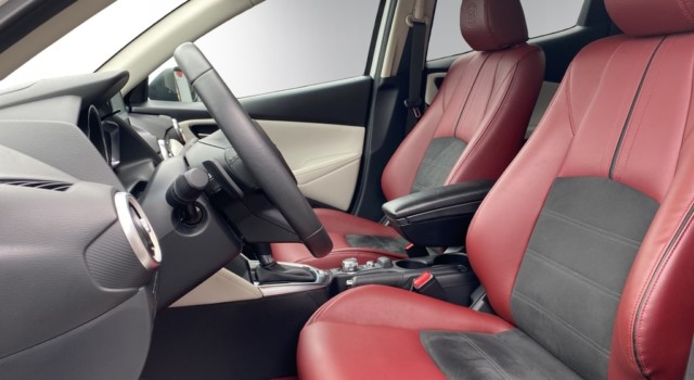MAZDA 2 G 90 0TH Anniversary