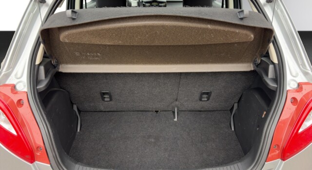 MAZDA 2 1.5i 16V Exclusive Automatic