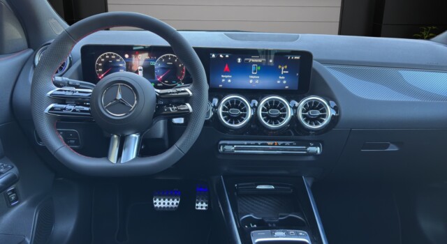 MERCEDES-BENZ GLA 250 4Matic 8G-DCT Swiss Star