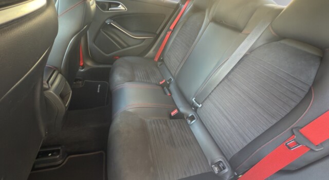 MERCEDES-BENZ CLA 45 AMG 4Matic Speedshift