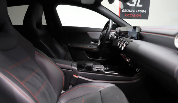 MERCEDES-BENZ CLA 250 CLA Shooting Brake 250 4Matic 7G-DCT AMG Line