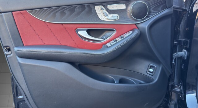 MERCEDES-BENZ GLC 250 GLC Coupé 250 d AMG 4M