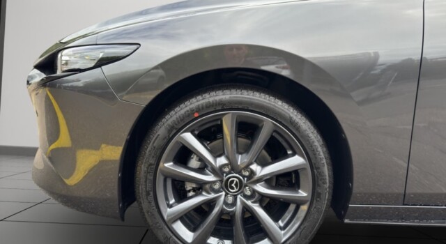 MAZDA 3 Hatchback SKYACTIV-G M Hybrid 140 Centre Line Automat