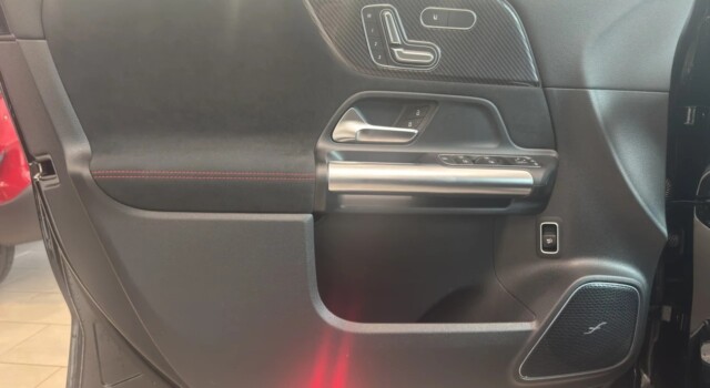 MERCEDES-BENZ GLA 220 4Matic 8G-DCT