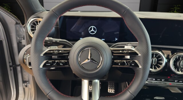 MERCEDES-BENZ A 250 4Matic 8G-DCT