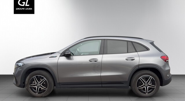 MERCEDES-BENZ EQA 300 AMG Line 4Matic