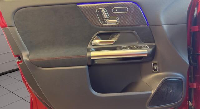 MERCEDES-BENZ GLA 220 4Matic 8G-DCT