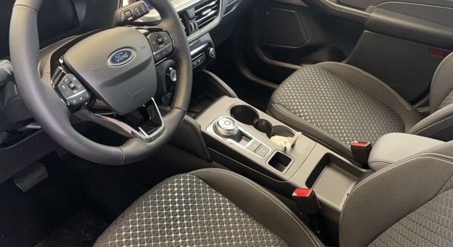 FORD KUGA 2.5 FHEV Titanium FWD
