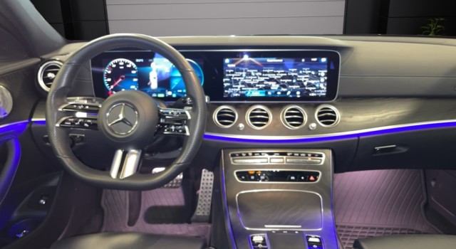 MERCEDES-BENZ E 220 d T 4M AMG Line