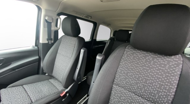 MERCEDES-BENZ VITO 116 CDI Lang Tourer 9G-Tronic 4M Select