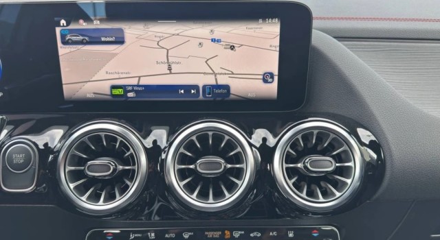 MERCEDES-BENZ EQA 350 66,5 kWh 4Matic Swiss Star