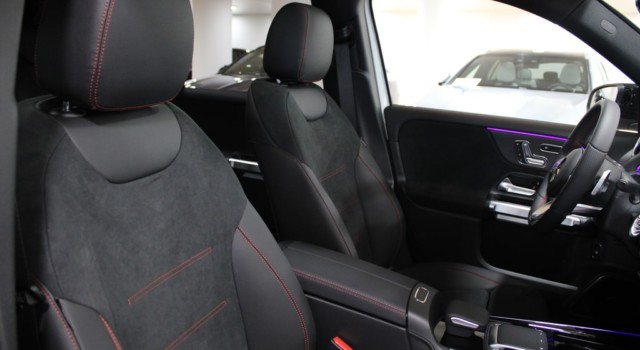 MERCEDES-BENZ EQB 350 66,5 kWh 4Matic Swiss Star