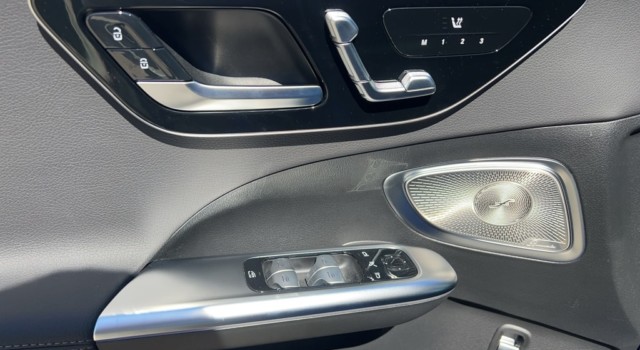 MERCEDES-BENZ C 220 d T 4 Matic