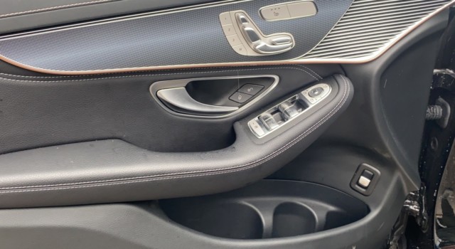 MERCEDES-BENZ EQC 400 AMG Line 4Matic