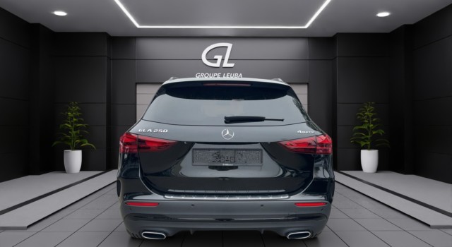 MERCEDES-BENZ GLA 250 4Matic 8G-DCT Swiss Star