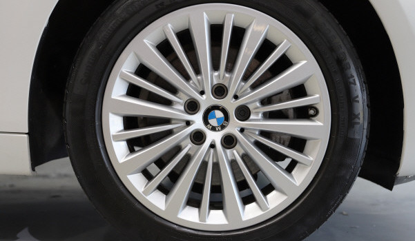 BMW 220 Active Tourer 220d xDrive ActiveTLuxury