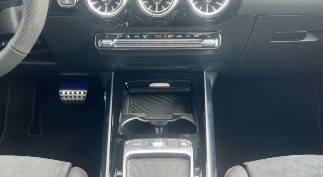 MERCEDES-BENZ GLA 220 4Matic 8G-DCT