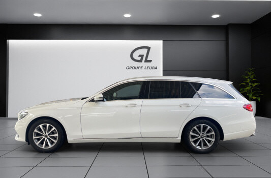MERCEDES-BENZ E 200 Avantgarde 4 Matic 9G-Tronic
