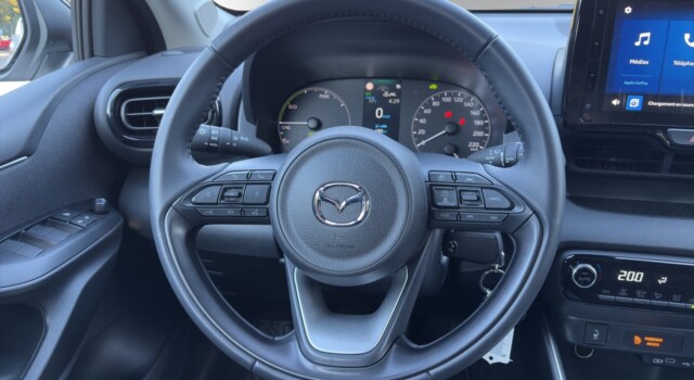 MAZDA 2 Hybrid Centre-line