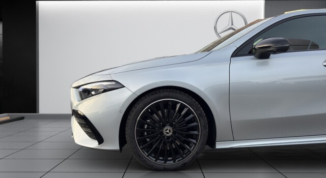 MERCEDES-BENZ A 220 4Matic 8G-DCT
