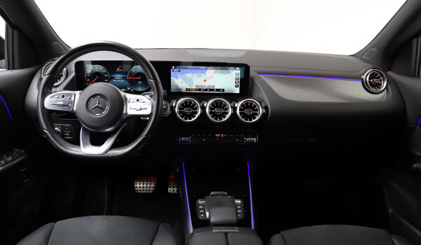 MERCEDES-BENZ EQA 250 AMG Line AMG Line