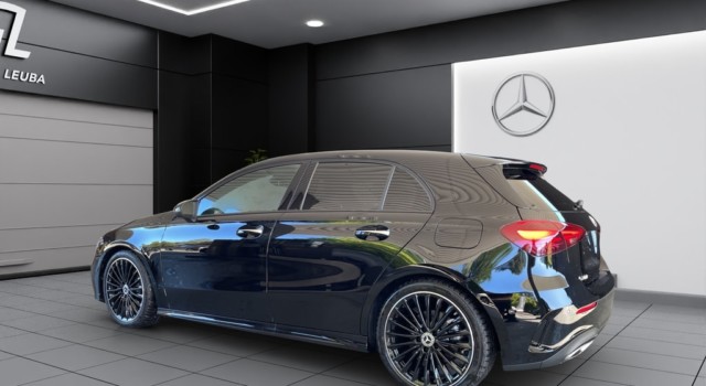 MERCEDES-BENZ A 200 Night Star 7G-DCT