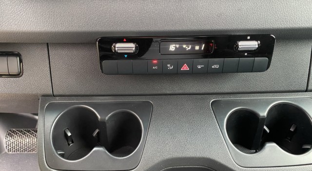 MERCEDES-BENZ Sprinter 317 CDI Standard 9G-TRONIC