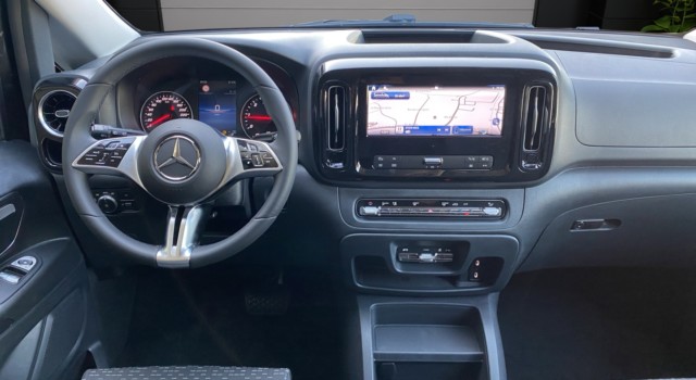 MERCEDES-BENZ VITO 116 CDI Lang Base Tourer 4Matic 9G-Tronic