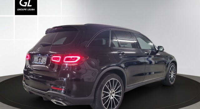 MERCEDES-BENZ GLC 300 AMG Line 4Matic 9G-Tronic