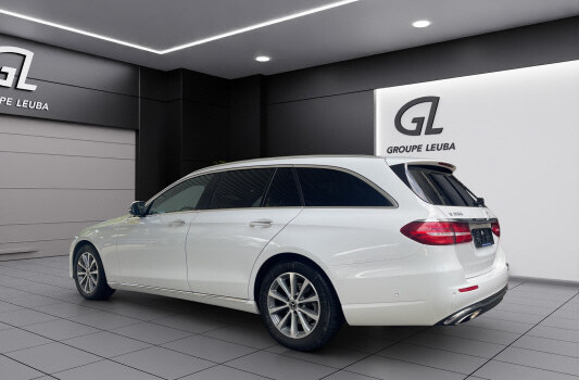 MERCEDES-BENZ E 200 Avantgarde 4 Matic 9G-Tronic